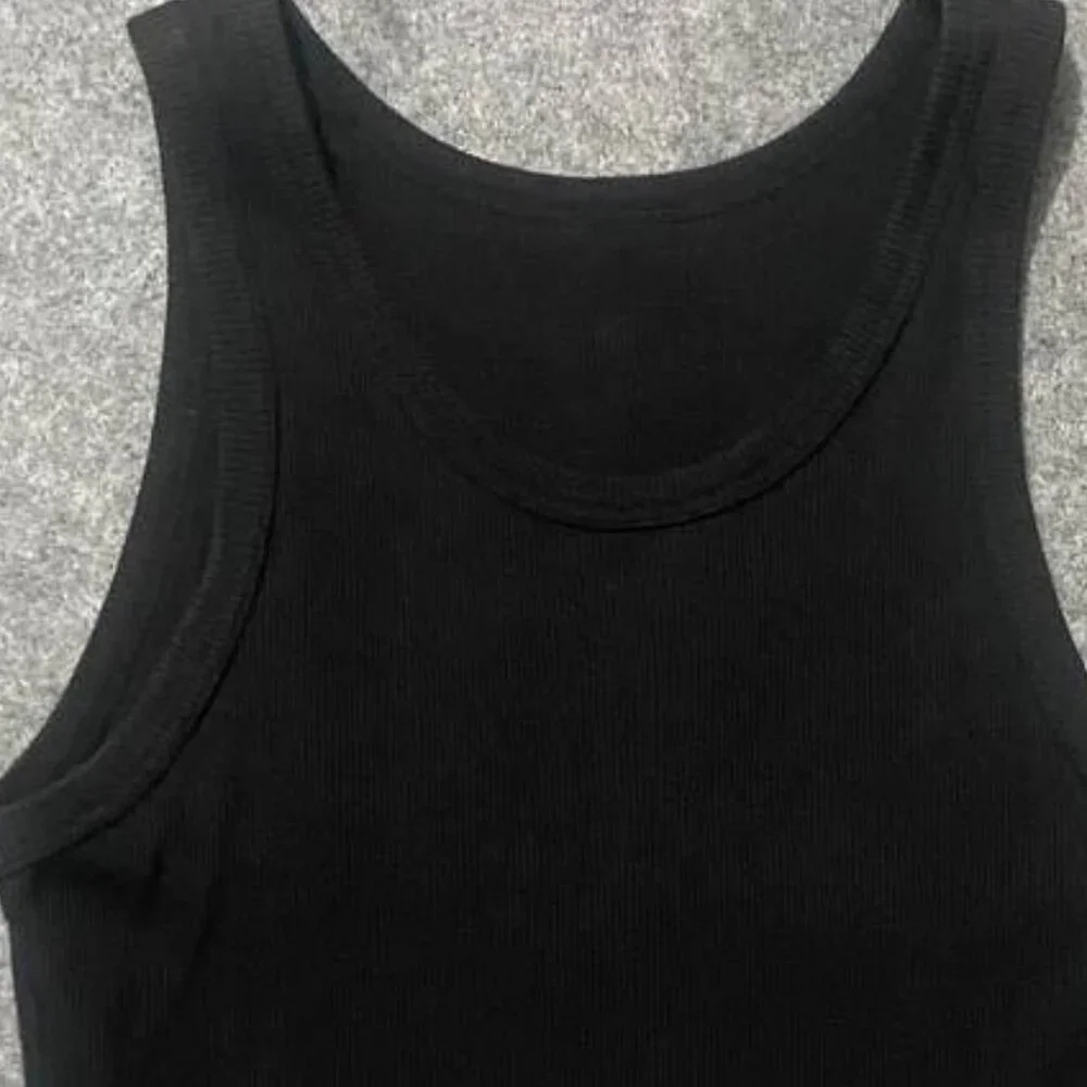 Black Ribbed Tank Top - Picture 2 of 4